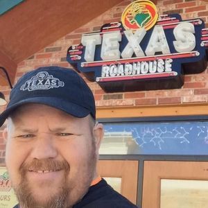 Meet your Posher, Robert